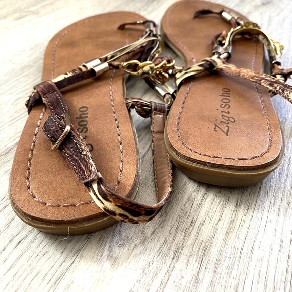 Zigzsoho Brown Leather Embellished T-Strap Sandals with Gold & Pearl Details - Picture 5 of 9